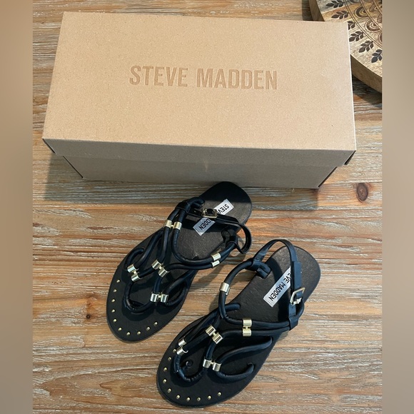 Steve Madden Sandals - Picture 2 of 4